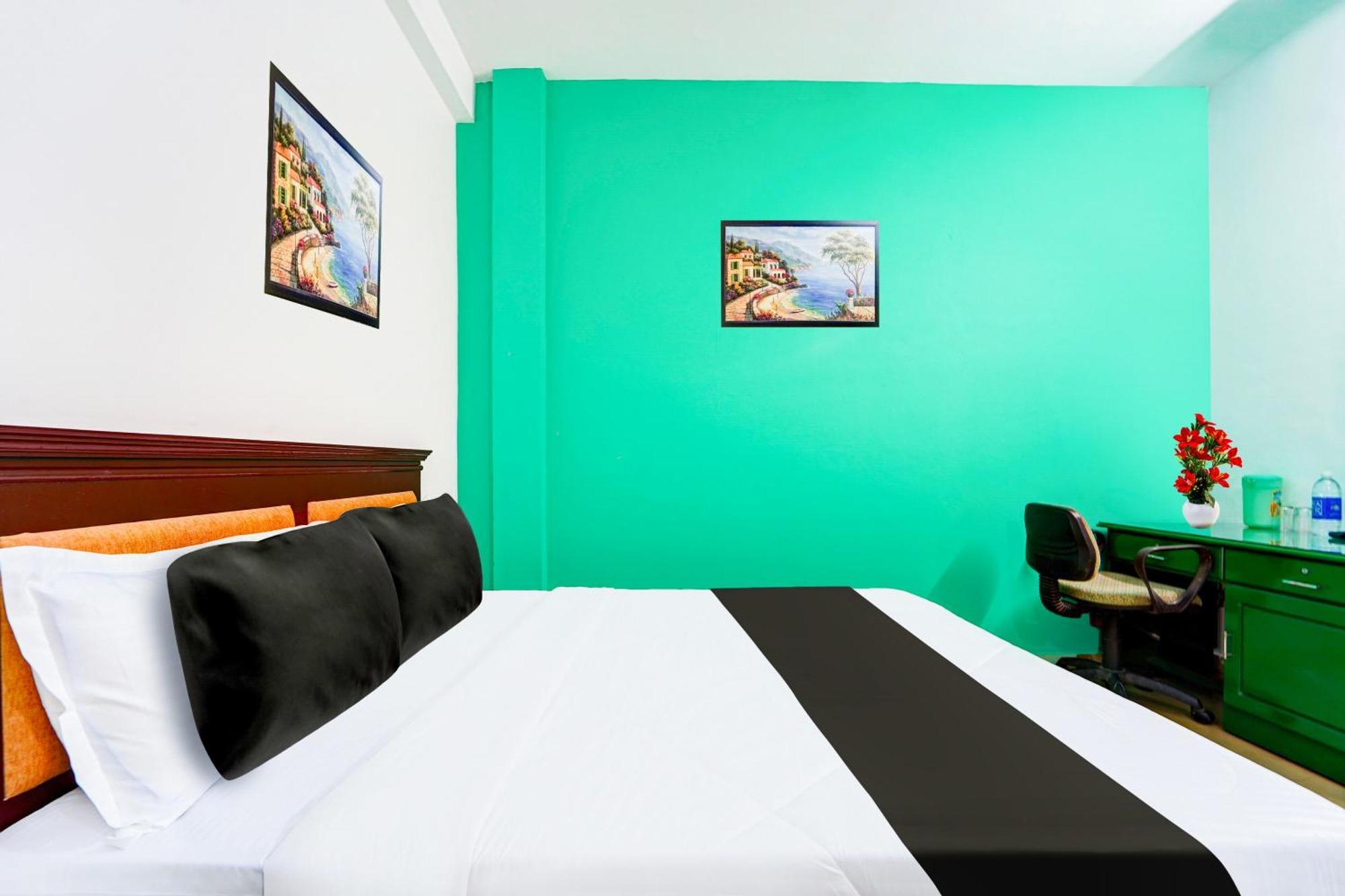 Super Hotel O Vennala Near Palarivattom Kochi Zewnętrze zdjęcie